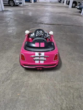 Coche eléctrico infantil rosa