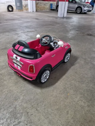 Coche eléctrico infantil rosa