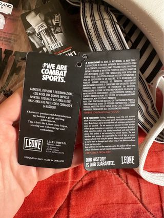 Conchiglia protettiva Leone donna M