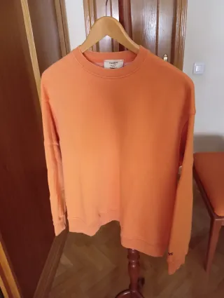 Sudadera Pull&Bear naranja talla S