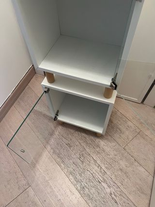 Coppia componibili con anta vetro e rialzo