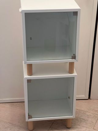 Coppia componibili con anta vetro e rialzo