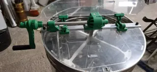 Extractor de miel 4 cuadros