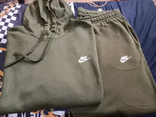 Conjunto Nike Hombre Verde