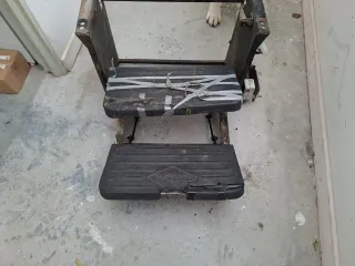 Escalón retráctil autocaravana 2 escalones