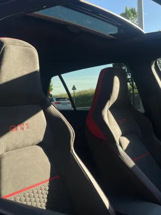 Volkswagen Golf 2025