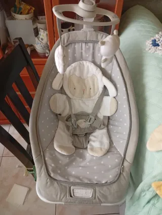 Hamaca mecedora bebé vibración y sonidos