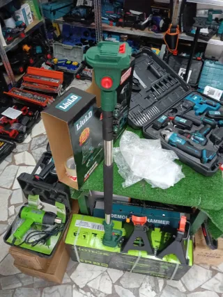 Asta telescopica regolabile