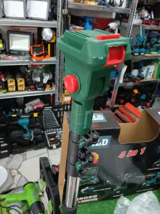 Asta telescopica regolabile