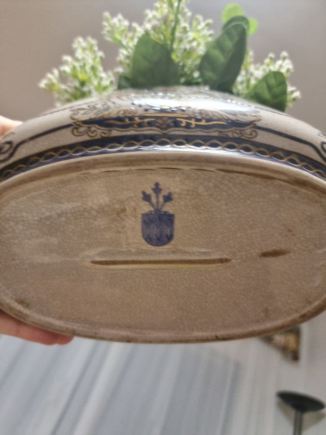 Centrotavola in porcellana floreale