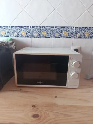 Microondas blanco