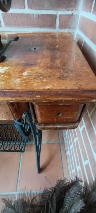 Máquina de coser antigua Singer