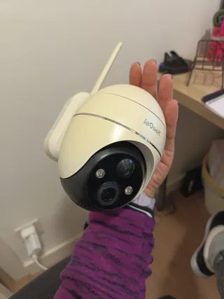 Cámara IoGeek a Batería Solar