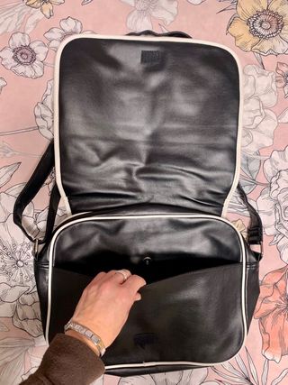 Cartera efecto piel negro y blanco