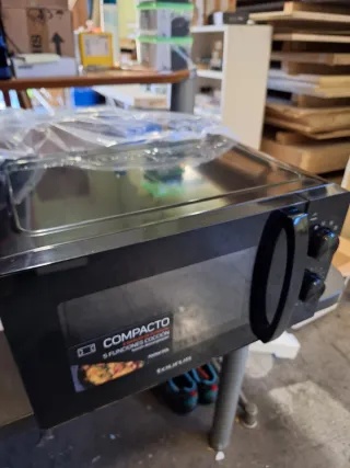 Microondas Taurus Instant Black 700W 20L