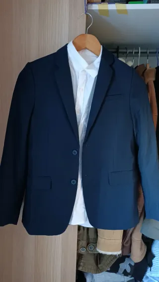 Chaqueta americana y camisas niño azul