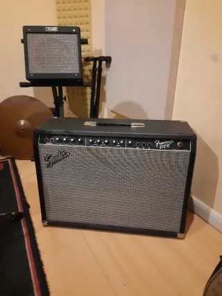 Amplificatore Fender Frontman 212R