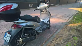 Piaggio Beverly 500