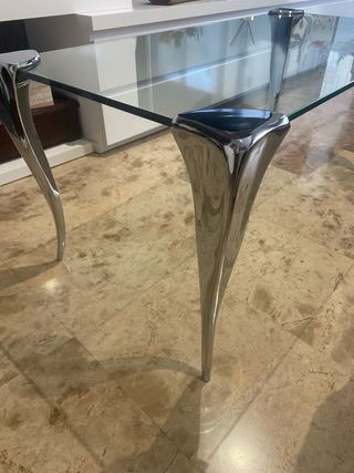 Mesa de centro cristal y metal plateado