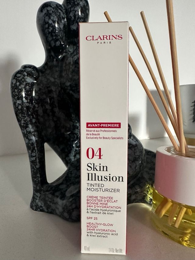 Clarins Skin Illusion 04 Tinte Beige