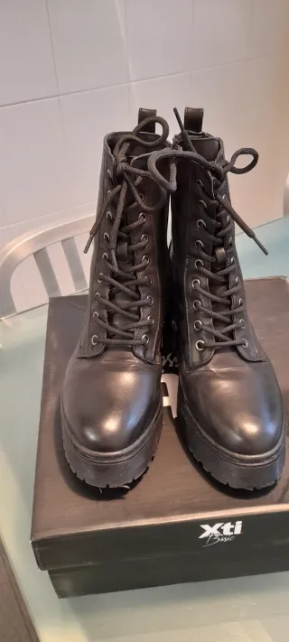 Botas militares negras talla 39