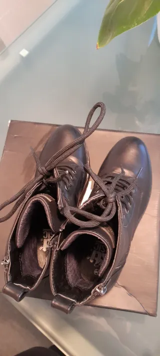 Botas militares negras talla 39