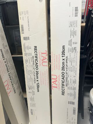 Baldosas Cerámicas TAU 20x120cm Madera