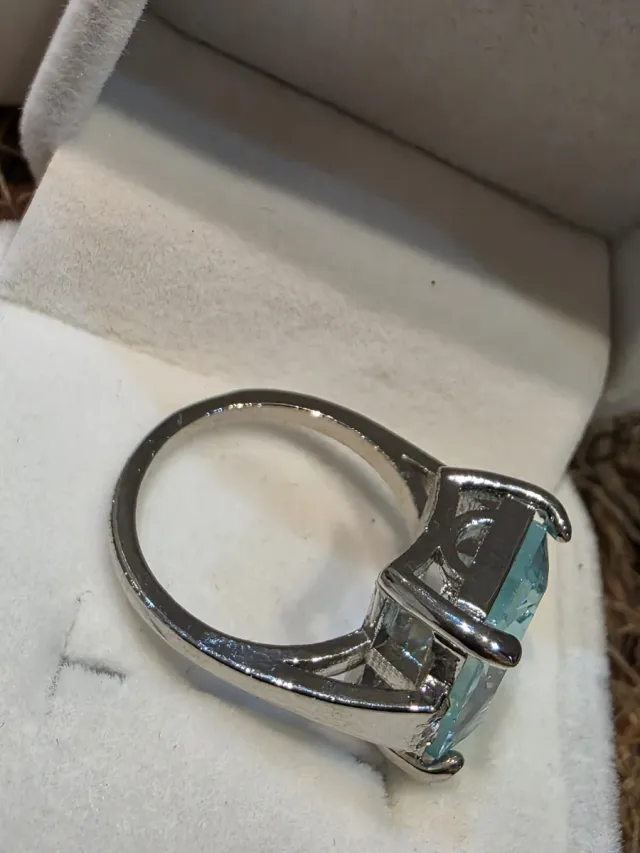 Anel de Prata com Água-marinha Retangular