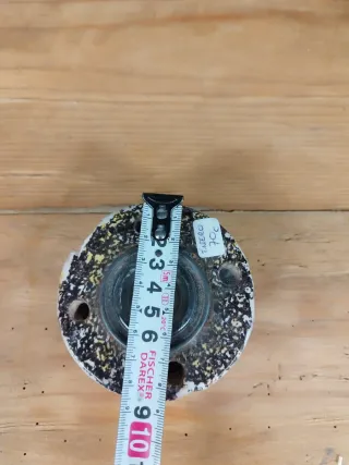 Antiguo tintero de cerámica decorado