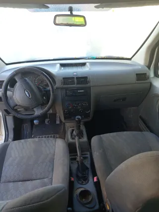 Ford Tourneo Connect 2006