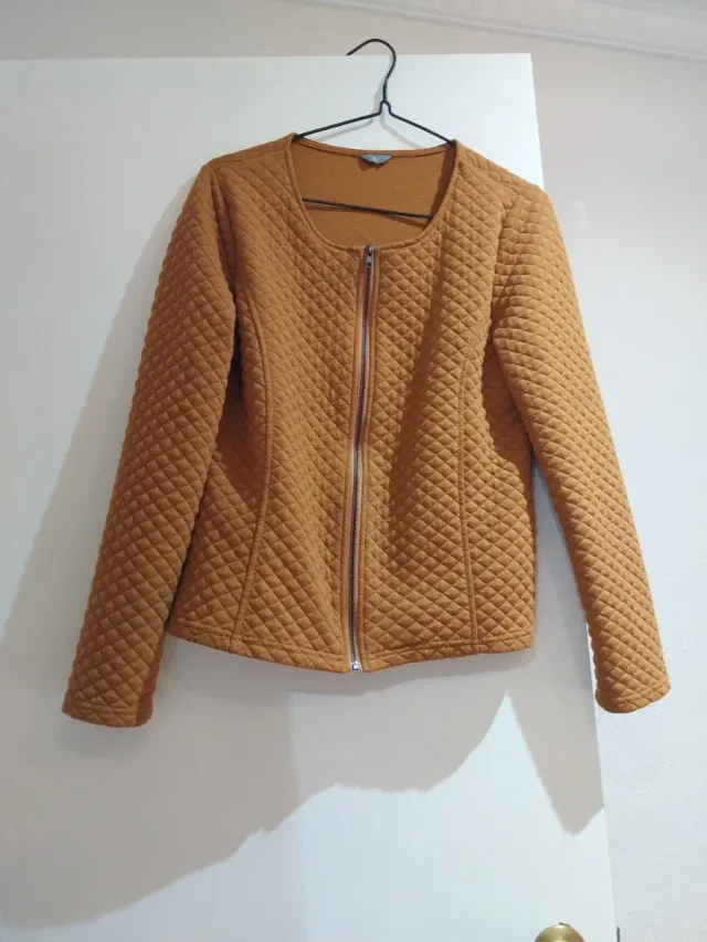 Abrigo acolchado cremallera