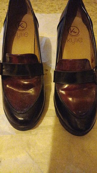 Zapatos Kylie Negros y Burdeos