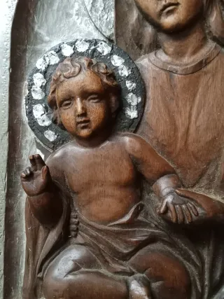 38CMX30CM. ANTIGUA TALLA MADERA VIRGEN CON NIÑO