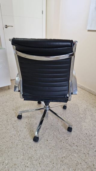 Silla de oficina ejecutiva cuero negro
