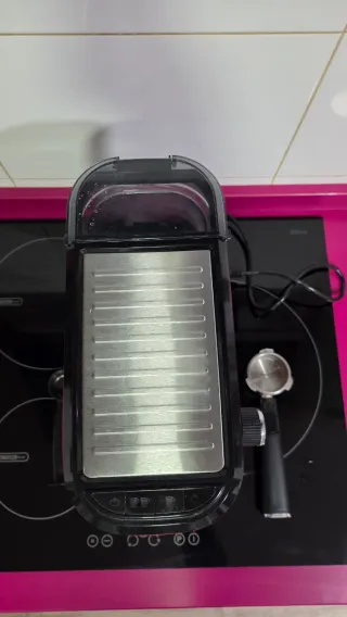 Cafetera Cecotec Cumbia Cafelizzia Roja