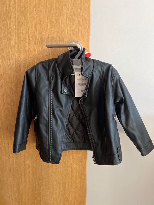 Cazadora cuero niño o niña negra