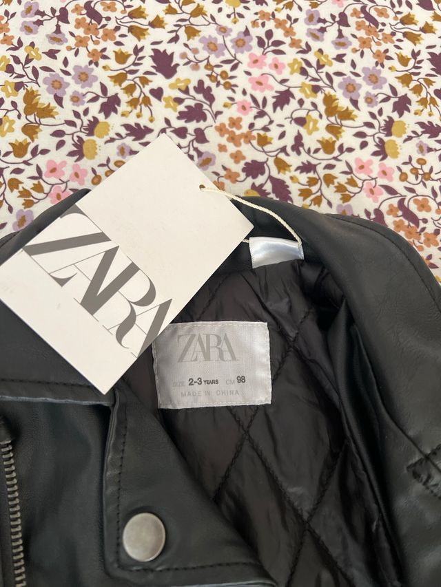 Cazadora cuero niño o niña negra