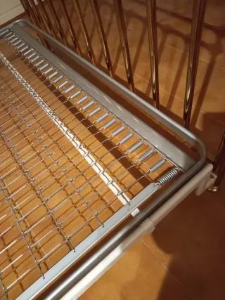 Cama completa antigua metal dorado