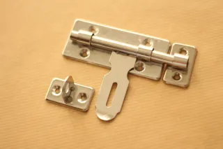 Cerradura de barril para puerta.