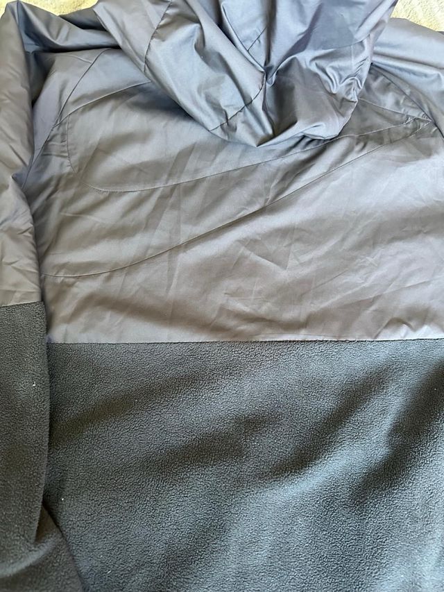 Chaqueta Nike Qingdao West Coast gris