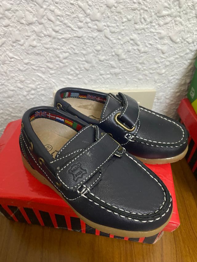 Zapatos niño azul marino talla 25