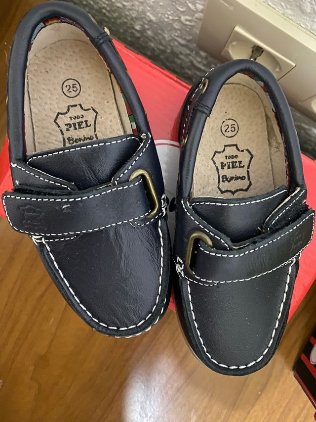 Zapatos niño azul marino talla 25