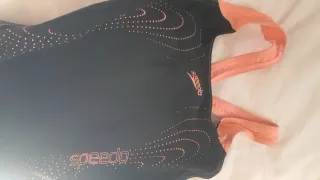 Bañador Speedo niña + gorro regalo
