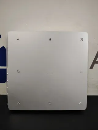 PS4 Slim 500GB Plata + 2 Mandos 1 Año Garantía.