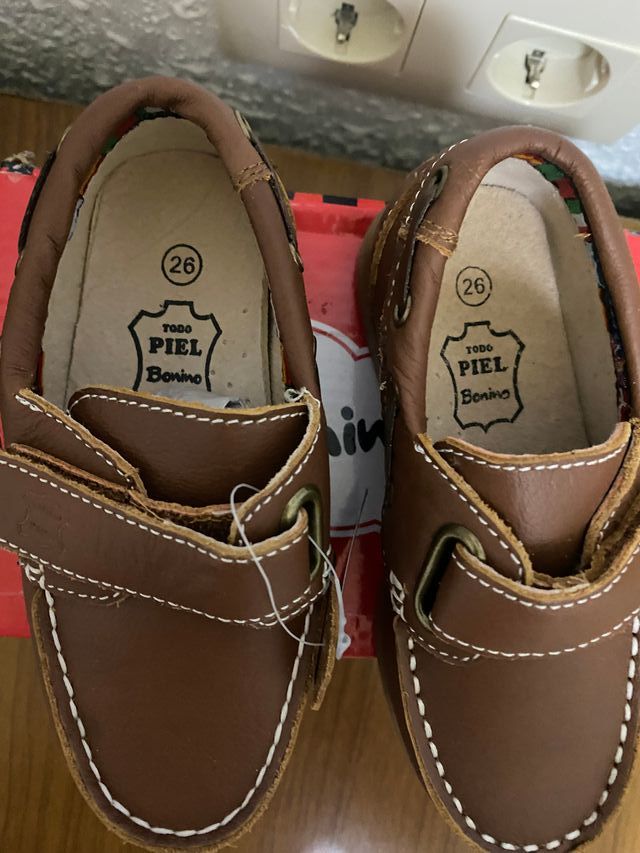 Zapatos niño piel talla 26