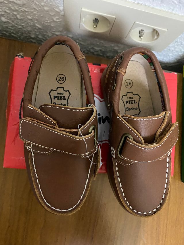 Zapatos niño piel talla 26