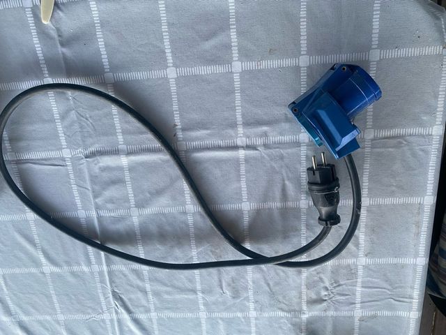Adaptador Enchufe Azul