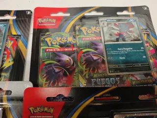 3 Sobres Pokémon Megaevolución Fuegos Fantasmales