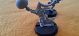 Pack 2 Miniaturas Goblin con Cadena y Bola