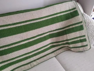 Manta tejida a mano de lana